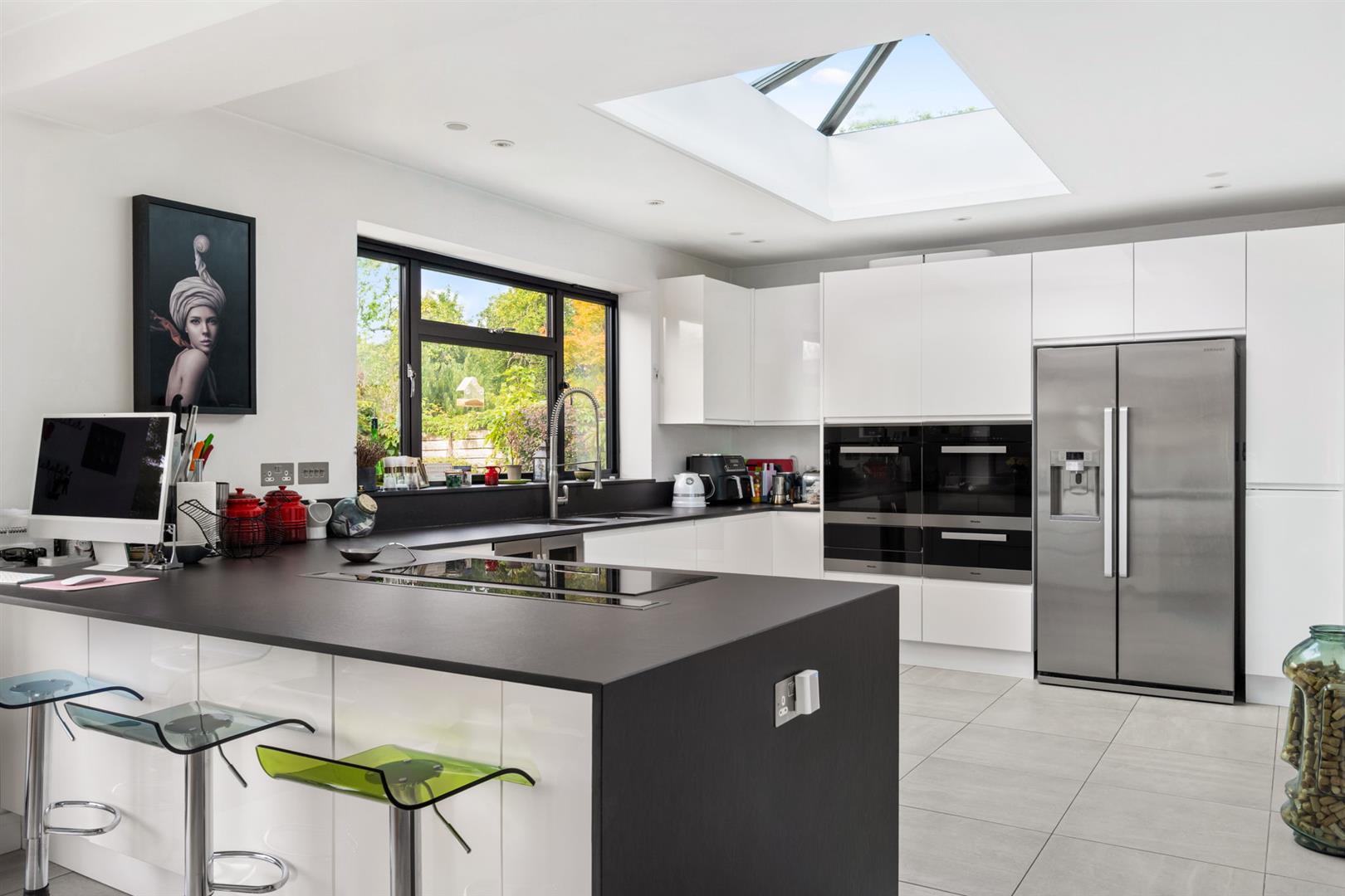 Kennylands Road, Sonning Common, Reading